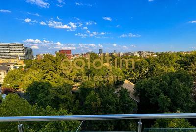 Apartament cu 3 camere semidecomandat în Herăstrău
