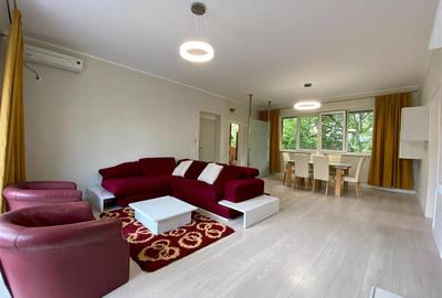 Apartament cu 5 camere semidecomandat, mobilat în Andrei Mureșanu