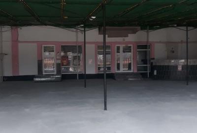 Spațiu comercial, de 550 mp, în Var - 1