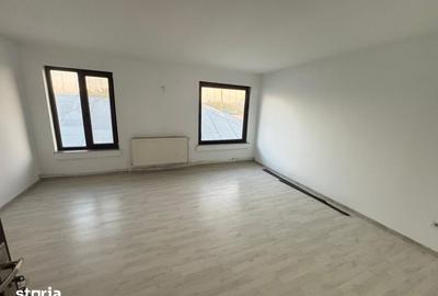 Casă cu 8 camere cu Teren 300 Mp în Ciurea - 9