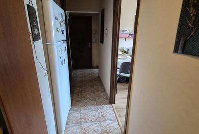 Apartament cu 3 camere decomandat în Grivița - 2