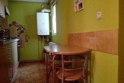 Apartament cu 2 camere semidecomandat în Girocului