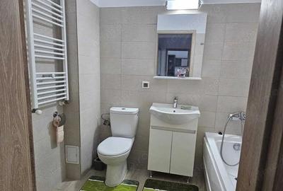 Apartament cu 2 camere decomandat în Est
