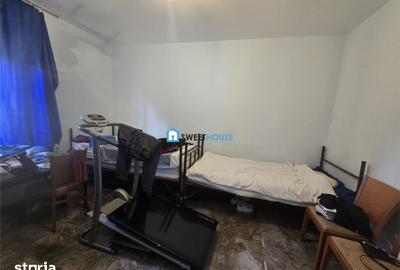 Casă cu 7 camere cu Teren 1250 Mp în Mândra - 4