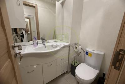 Apartament cu 3 camere decomandat, mobilat în Rovine - 10