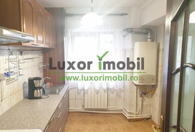 Apartament cu 3 camere decomandat în Centru Civic - 6