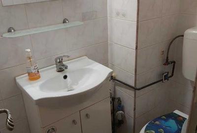 Apartament cu 3 camere nedecomandat în Rogerius