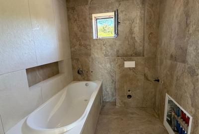 Casă cu 4 camere cu Teren 482 Mp în Șelimbăr