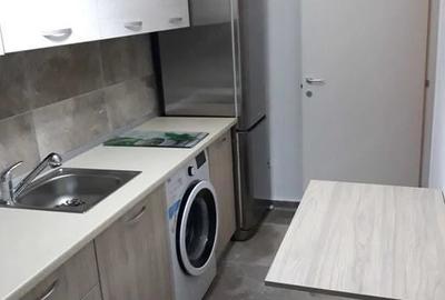 Garsonieră decomandată în Dâmbovița