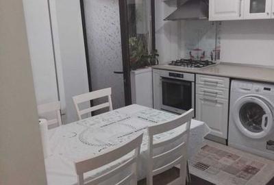 Apartament cu 3 camere decomandat în Micro 5 - 6