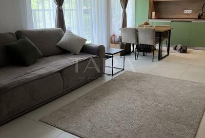 Apartament cu 2 camere decomandat, mobilat în Iris