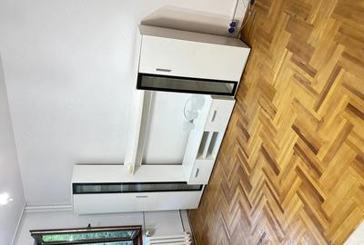 Apartament cu 2 camere decomandat în Berceni