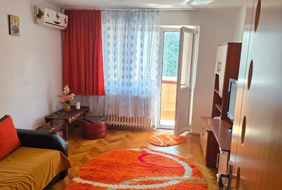 Apartament cu 2 camere circular în Astoria