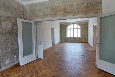 Casă cu 10 camere cu Canalizare în Ultracentral - 3