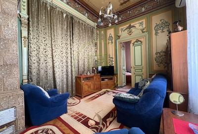 Apartament cu 3 camere decomandat, mobilat în Central