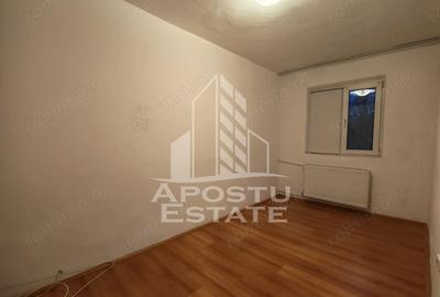 Apartament cu 3 camere semidecomandat, mobilat în Dacia - 1