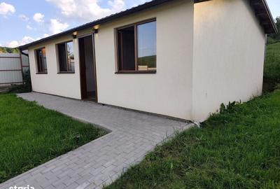 Casă cu 2 camere decomandat în Ruși - 3