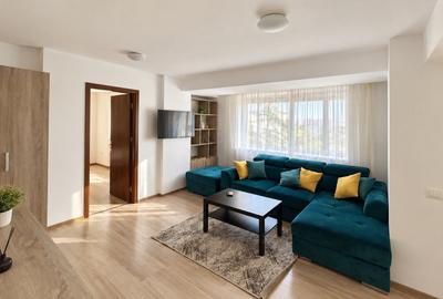 Apartament cu 2 camere semidecomandat, mobilat în Primo