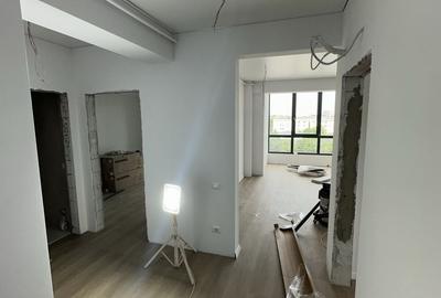 Apartament cu 3 camere decomandat în Exterior Vest