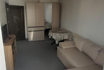 Garsonieră decomandată în Micălaca