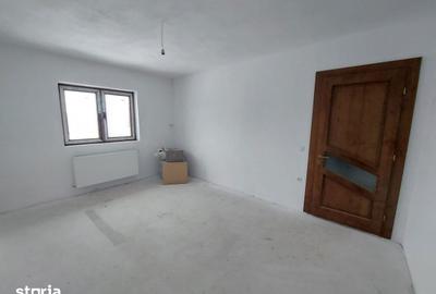 Casă cu 4 camere decomandat cu Teren 710 Mp în Poplaca - 10