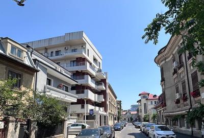 Apartament cu 3 camere în Dorobanți