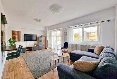 Apartament cu 3 camere semidecomandat, mobilat în Zorilor