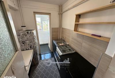 Apartament cu 2 camere decomandat în Hala Centrală
