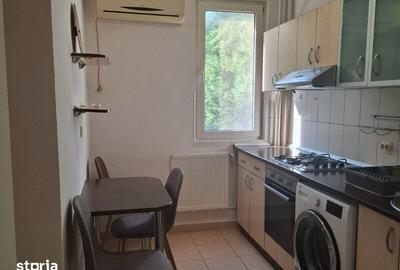 Apartament cu 2 camere decomandat în Berceni