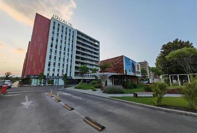 Apartament cu 3 camere decomandat, mobilat în Tractorul