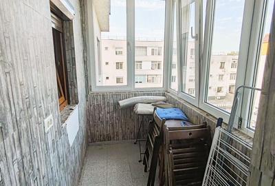 Apartament cu 2 camere decomandat în Băneasa