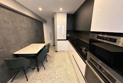 Apartament cu 2 camere decomandat în Între Lacuri