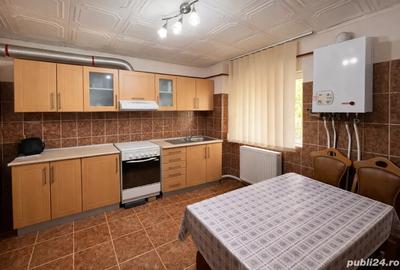 Apartament cu 3 camere decomandat în Central - 1