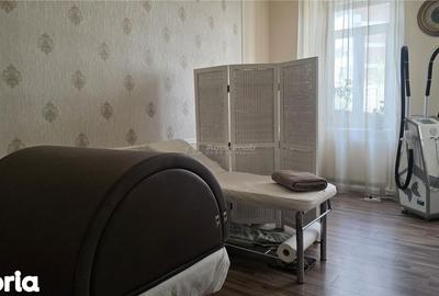 Casă cu 10 camere cu Teren 1302 Mp în Ultracentral