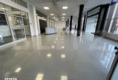Spațiu comercial, de 500 mp, în Central - 9