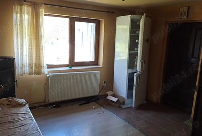Casă cu 5 camere cu Teren 1375 Mp în Frumușani