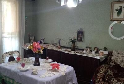 Apartament cu 3 camere semidecomandat în Titan