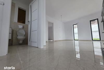 Casă cu 3 camere cu Teren 400 Mp în Cug - 2