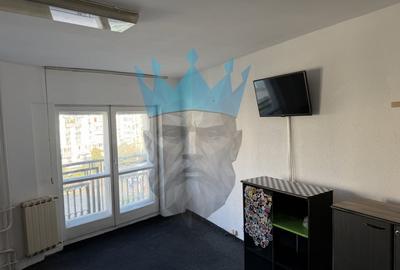 Apartament cu 3 camere decomandat, mobilat în P-ța Unirii