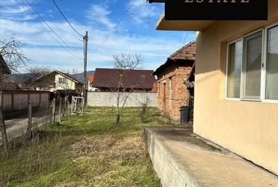 Casă cu 4 camere cu Canalizare în Goranu - 1