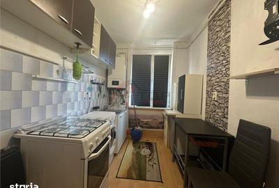Apartament cu 2 camere decomandat în Podu Roș - 3