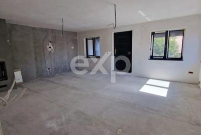 Casă individuală cu 7 camere cu Canalizare în Central - 14