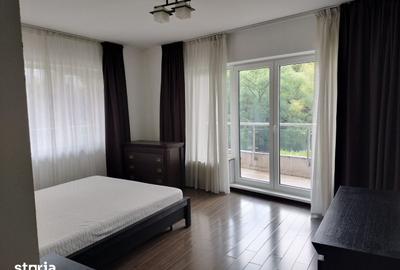 Apartament cu 4 camere în Plopilor - 12