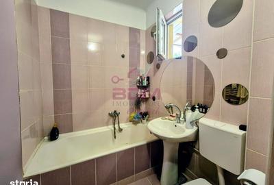 Casă cu 3 camere cu Teren 683 Mp în Central - 35