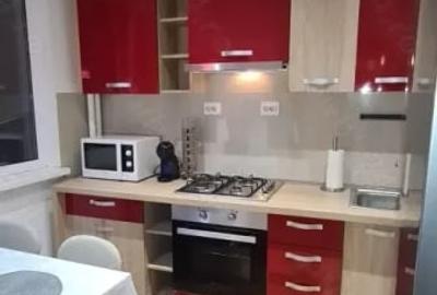 Apartament cu 2 camere semidecomandat, mobilat în Pajura - 5