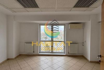 Birou, de 525 mp, în P-ța Unirii