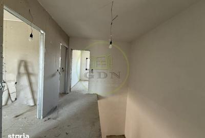 Casă cu 5 camere cu Teren 270 Mp în Malu Mare - 3