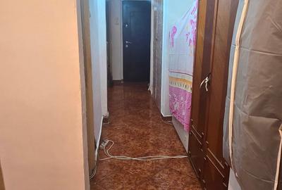 Apartament cu 3 camere decomandat în Alexandru cel Bun - 7
