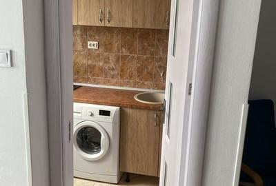 Garsonieră semidecomandată în Titan