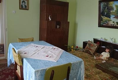 Casă cu 3 camere cu Teren 480 Mp în Central